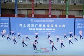 德州扑克新手先学弃牌（德州扑克入门：从弃牌学起）